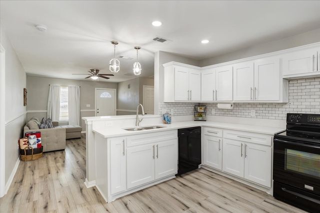 307 N Carter, Howe, TX 75459