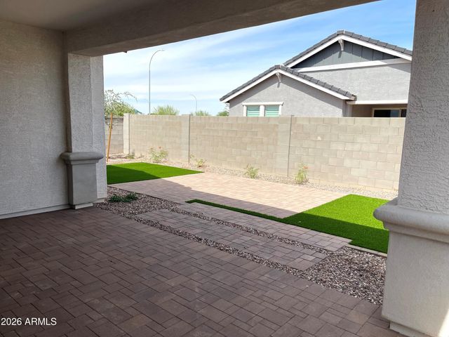9992 W CATALINA Drive, Avondale, AZ 85392
