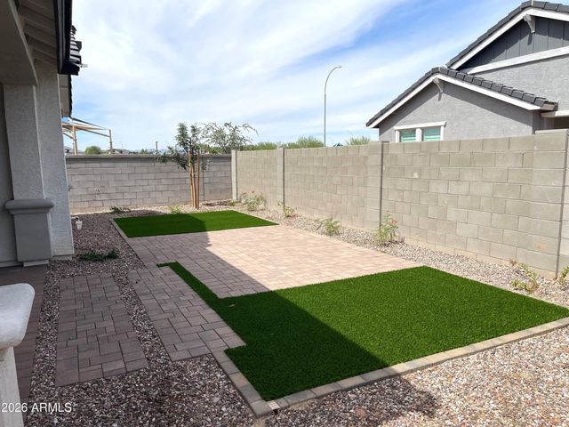 9992 W CATALINA Drive, Avondale, AZ 85392