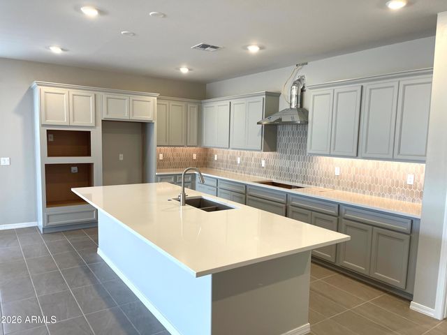 9992 W CATALINA Drive, Avondale, AZ 85392