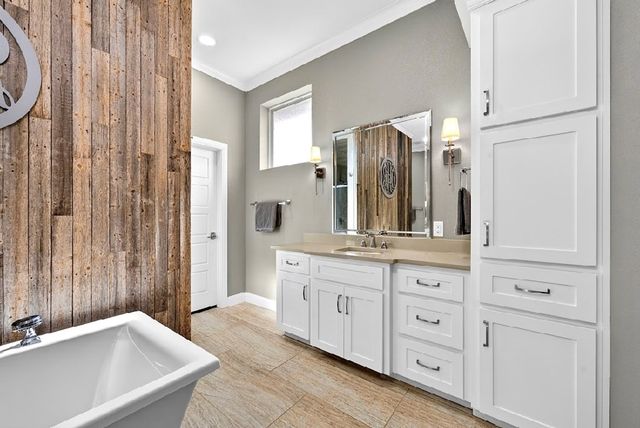 4404 Casa Verde Court, Midland, TX 79707