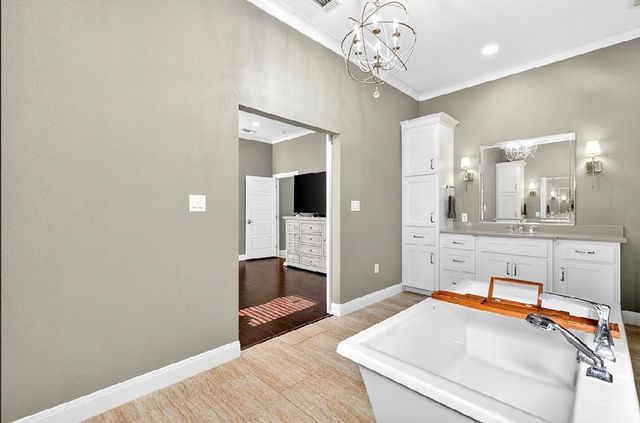 4404 Casa Verde Court, Midland, TX 79707