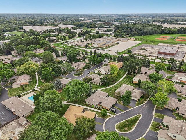 11024 N Redwood Tree COURT, Mequon, WI 53092