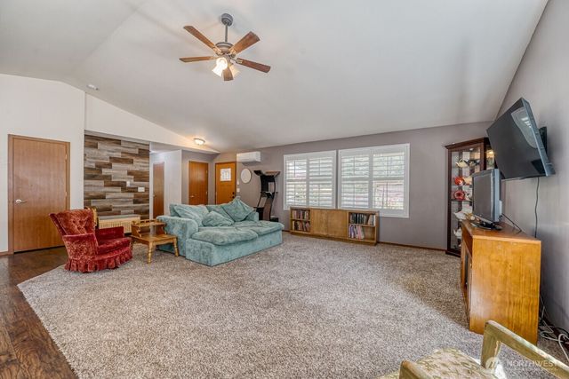 23402 60th Avenue E, Graham, WA 98338