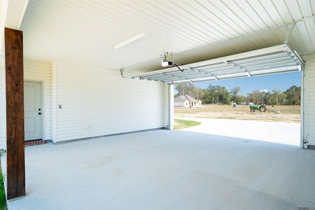 13527 Eagles Park Drive, Denham Springs, LA 70726
