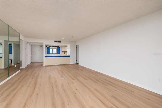 7650 BAYSHORE DRIVE 805, Treasure Island, FL 33706