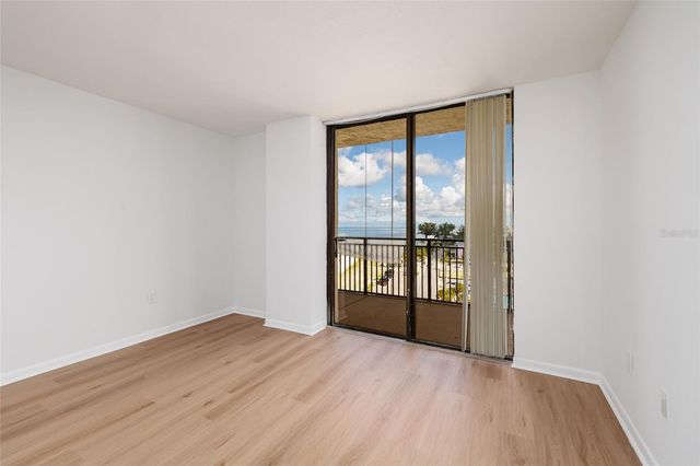 7650 BAYSHORE DRIVE 805, Treasure Island, FL 33706