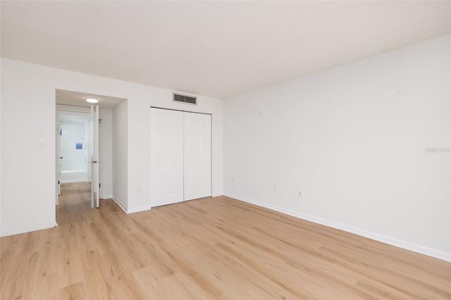 7650 BAYSHORE DRIVE 805, Treasure Island, FL 33706