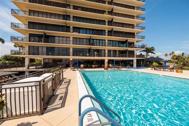 7650 BAYSHORE DRIVE 805, Treasure Island, FL 33706