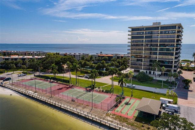 7650 BAYSHORE DRIVE 805, Treasure Island, FL 33706