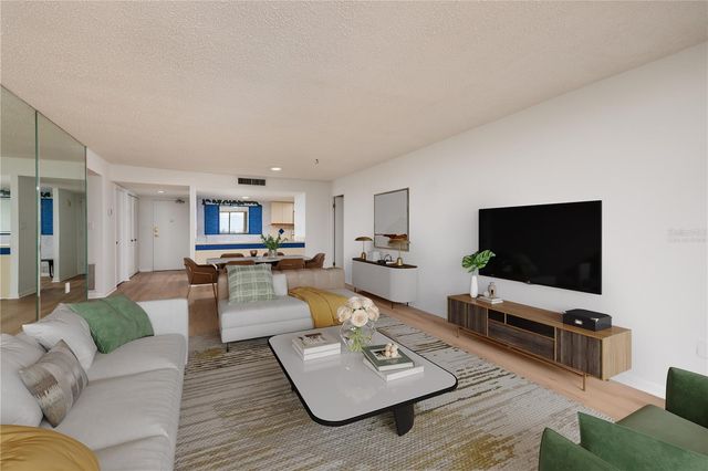 7650 BAYSHORE DRIVE 805, Treasure Island, FL 33706