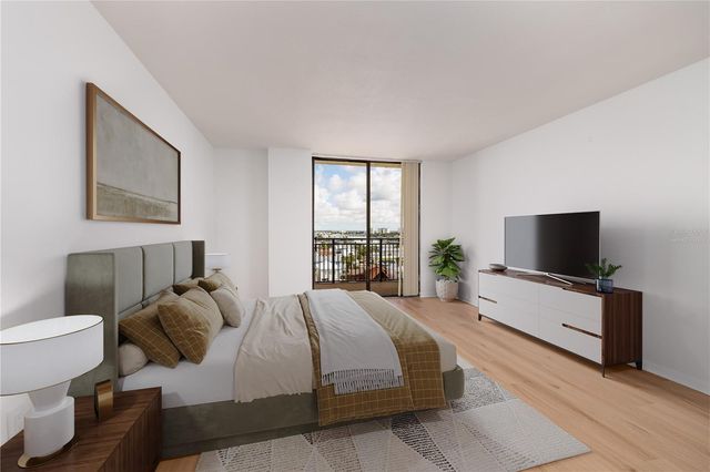 7650 BAYSHORE DRIVE 805, Treasure Island, FL 33706