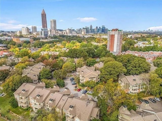 815 Mcgill Park Avenue NE, Atlanta, GA 30312
