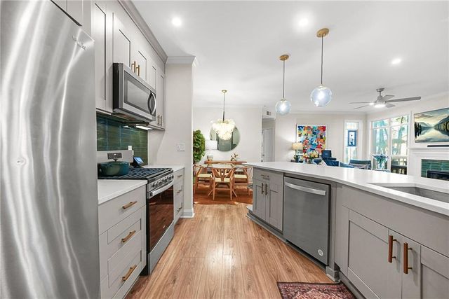 815 Mcgill Park Avenue NE, Atlanta, GA 30312