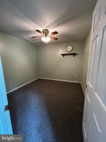 8 ACORN CT, Sicklerville, NJ 08081