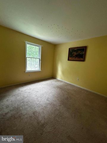 8 ACORN CT, Sicklerville, NJ 08081