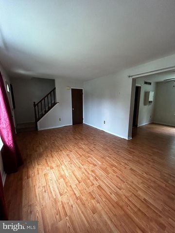 8 ACORN CT, Sicklerville, NJ 08081