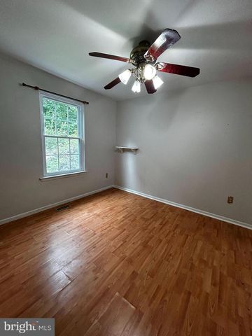 8 ACORN CT, Sicklerville, NJ 08081