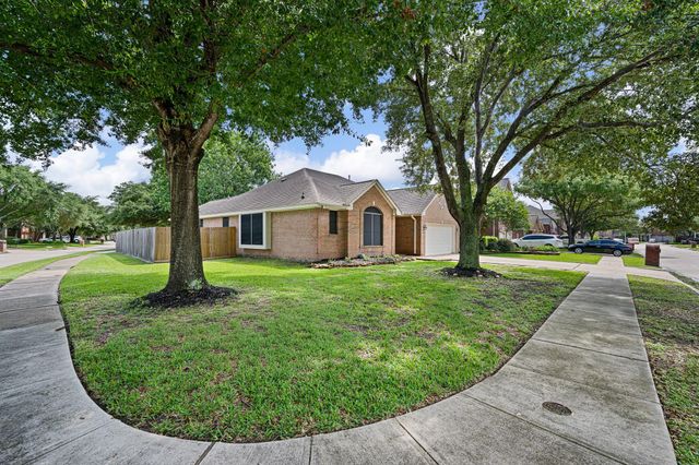 4838 Aspen Drive, Pasadena, TX 77505