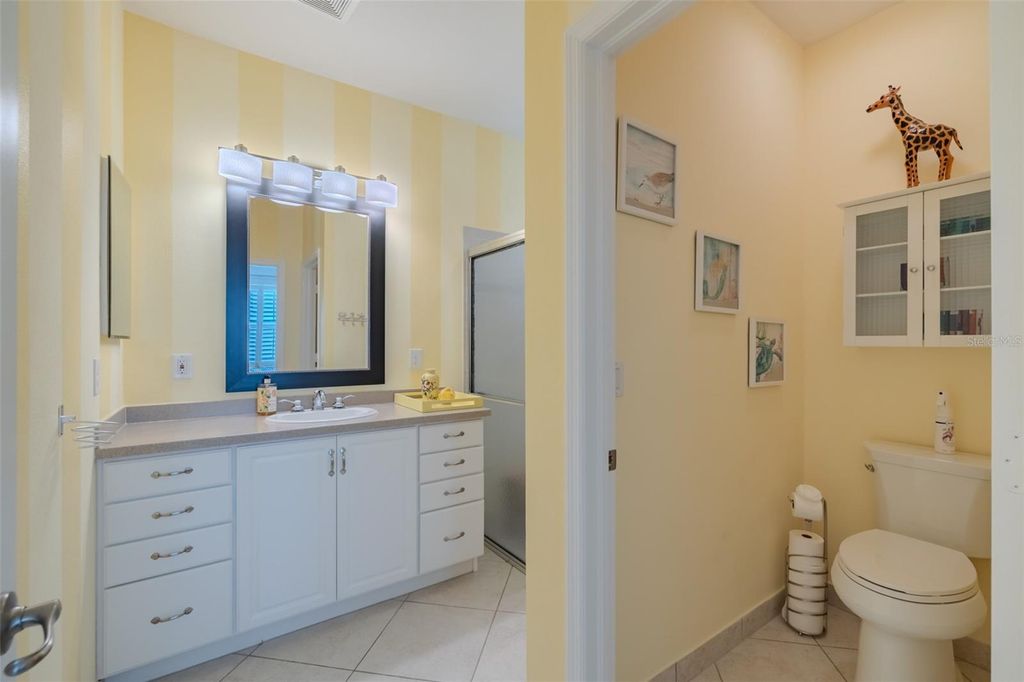 Image 18 of property listing at 16130 AMETHYST KEY DRIVE, Wimauma, FL 33598