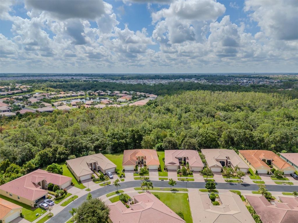 Image 39 of property listing at 16130 AMETHYST KEY DRIVE, Wimauma, FL 33598