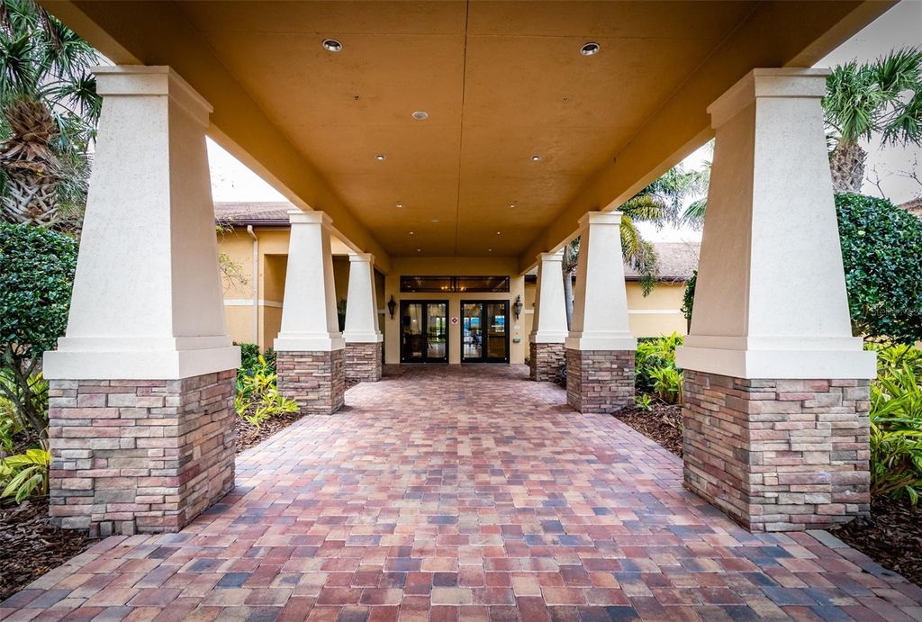 Image 71 of property listing at 16130 AMETHYST KEY DRIVE, Wimauma, FL 33598