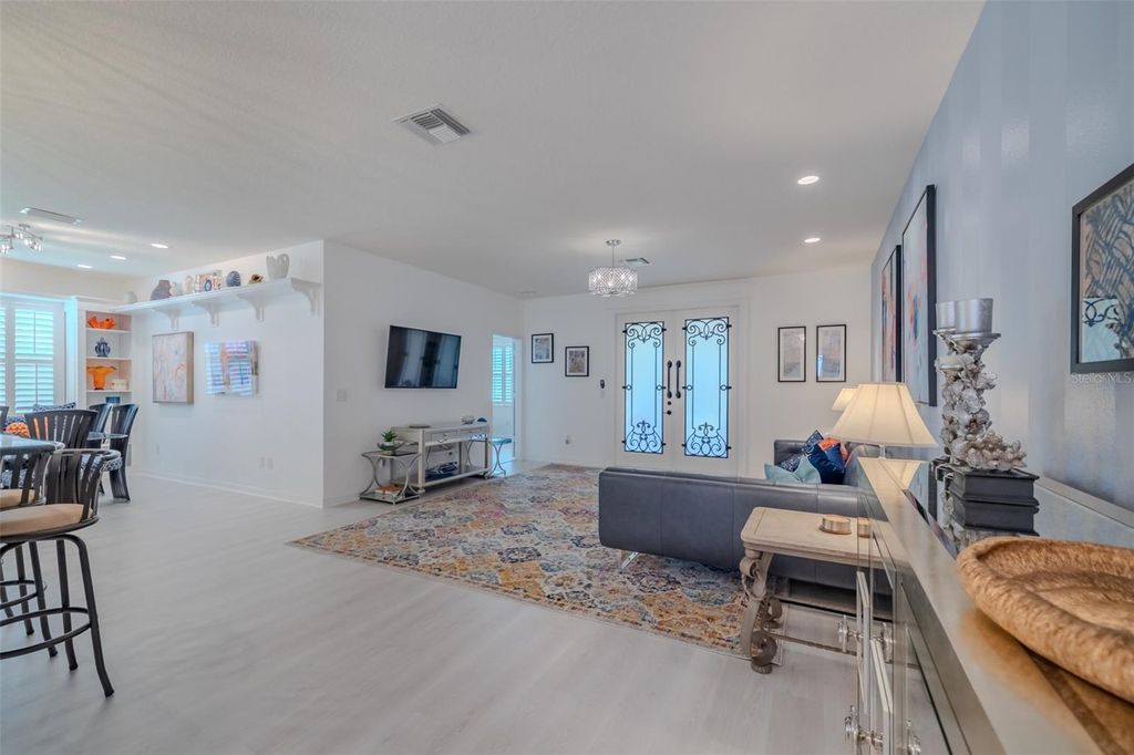 Image 9 of property listing at 16130 AMETHYST KEY DRIVE, Wimauma, FL 33598