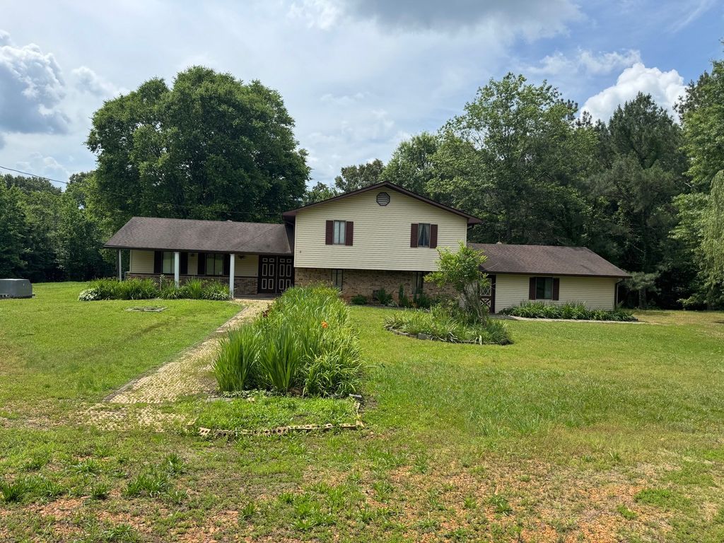 3650 Blood River Church Rd, Buchanan, TN 38222