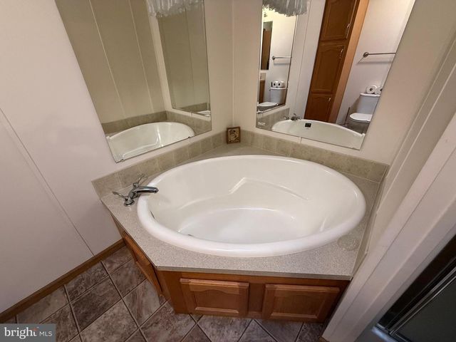 9347 COLONIAL MILL DR, Delmar, MD 21875