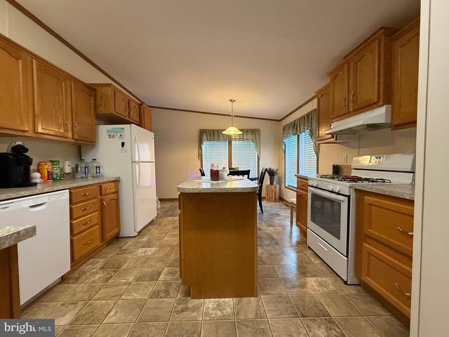 9347 COLONIAL MILL DR, Delmar, MD 21875