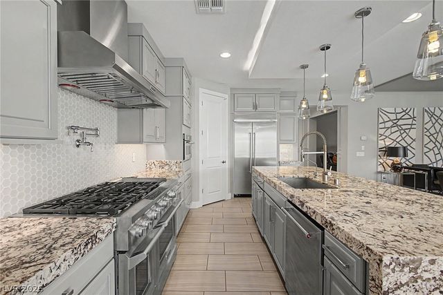 10433 Skye Paseo Avenue, Las Vegas, NV 89166
