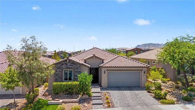 10433 Skye Paseo Avenue, Las Vegas, NV 89166