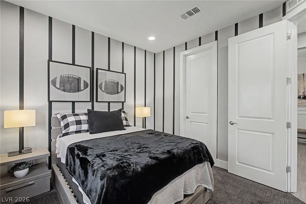 Image 12 of property listing at 10433 Skye Paseo Avenue, Las Vegas, NV 89166