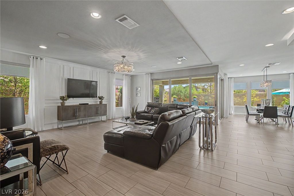 Image 22 of property listing at 10433 Skye Paseo Avenue, Las Vegas, NV 89166