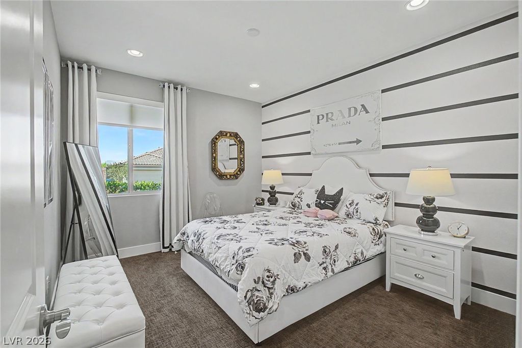 Image 9 of property listing at 10433 Skye Paseo Avenue, Las Vegas, NV 89166