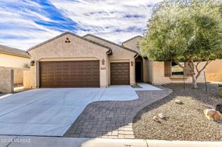 60437 E Arroyo Vista Drive, Oracle, AZ 85623