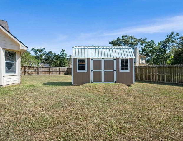 9103 Red Stag Lane, Conroe, TX 77303