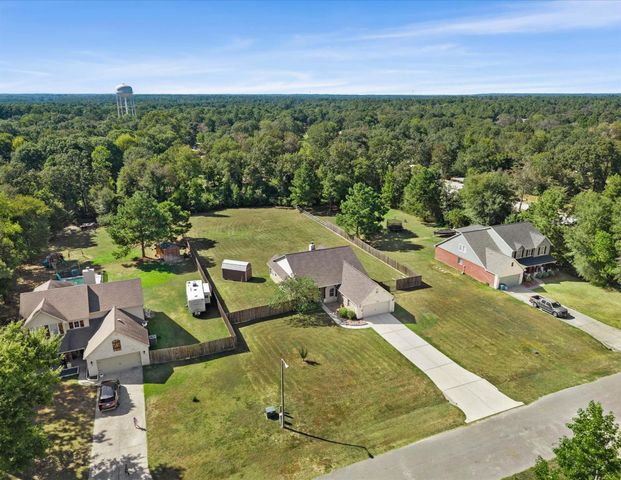 9103 Red Stag Lane, Conroe, TX 77303