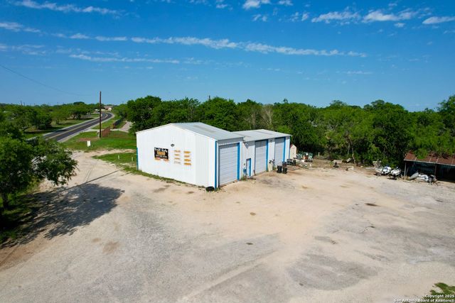 1708 Fm 1516, China Grove, TX 78263