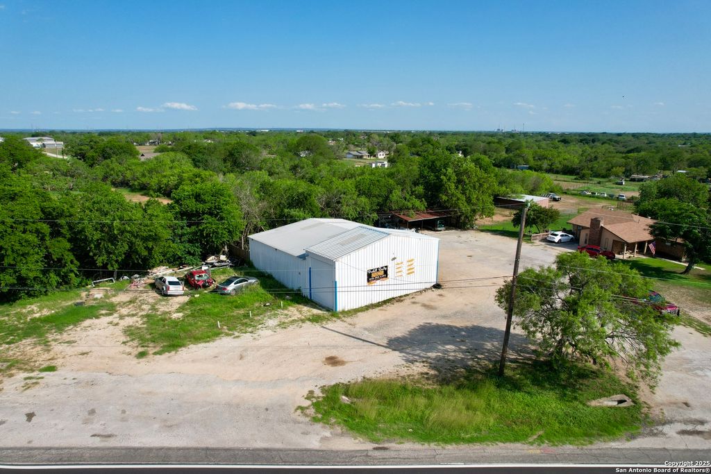 1708 Fm 1516, China Grove, TX 78263