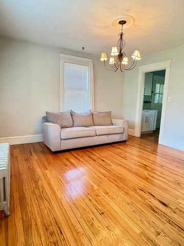 110 Darling Street, Springfield, MA 01151