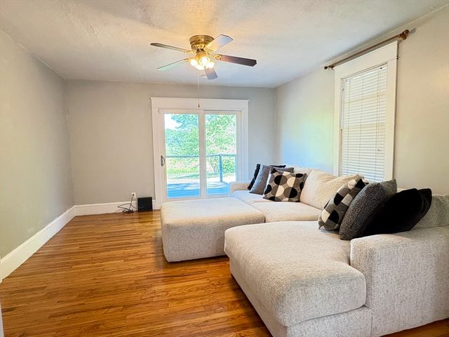 110 Darling Street, Springfield, MA 01151