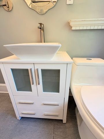 110 Darling Street, Springfield, MA 01151