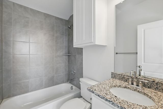 306 Oakbend Drive, Lewisville, TX 75067