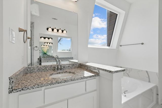 306 Oakbend Drive, Lewisville, TX 75067