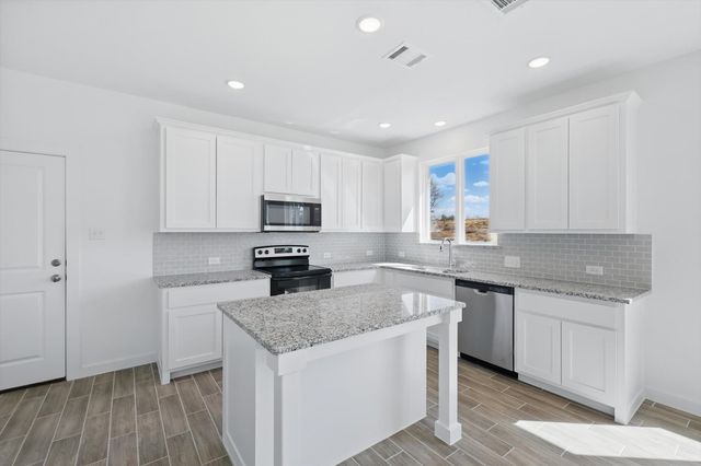 306 Oakbend Drive, Lewisville, TX 75067