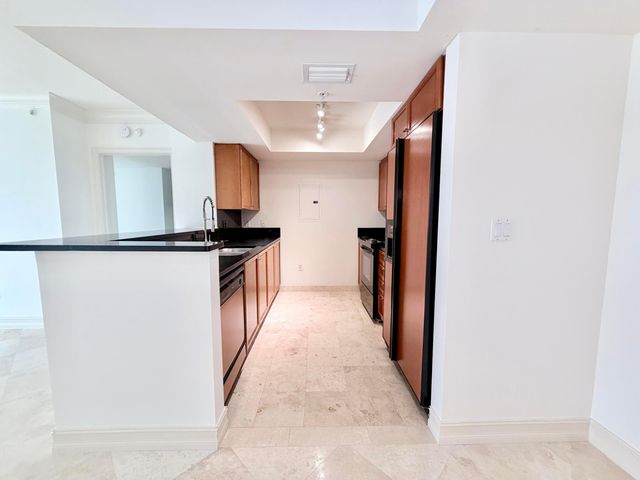 99 SE Mizner Boulevard Apt 802, Boca Raton, FL 33432