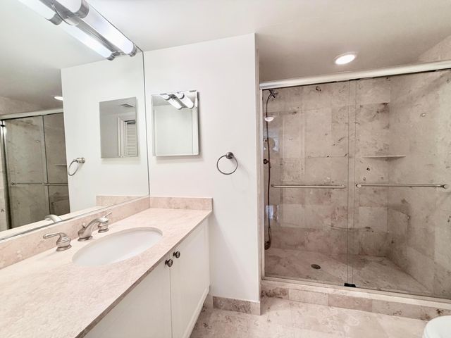 99 SE Mizner Boulevard Apt 802, Boca Raton, FL 33432