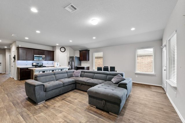 1818 Raven Vista Drive, Richmond, TX 77469