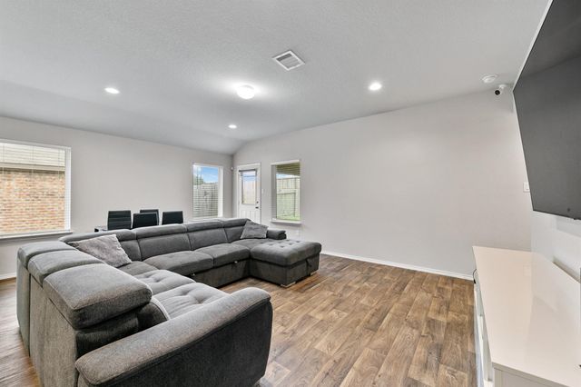 1818 Raven Vista Drive, Richmond, TX 77469